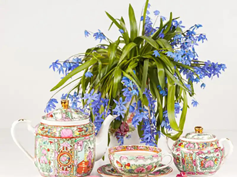 How to Buy Vintage French Vases Online: Authenticity, Care, and Style