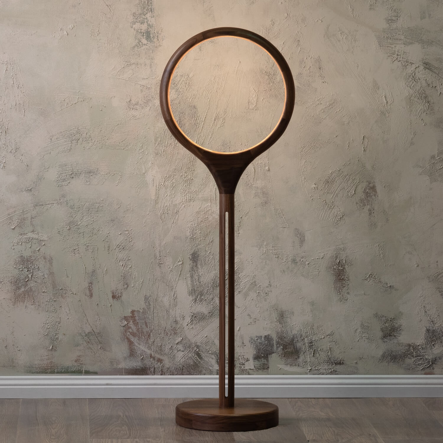 RIng floor lamp in walnut